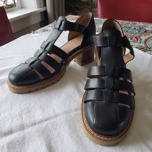 Seychelles Social Butterfly gladiator style sandals. Size 8